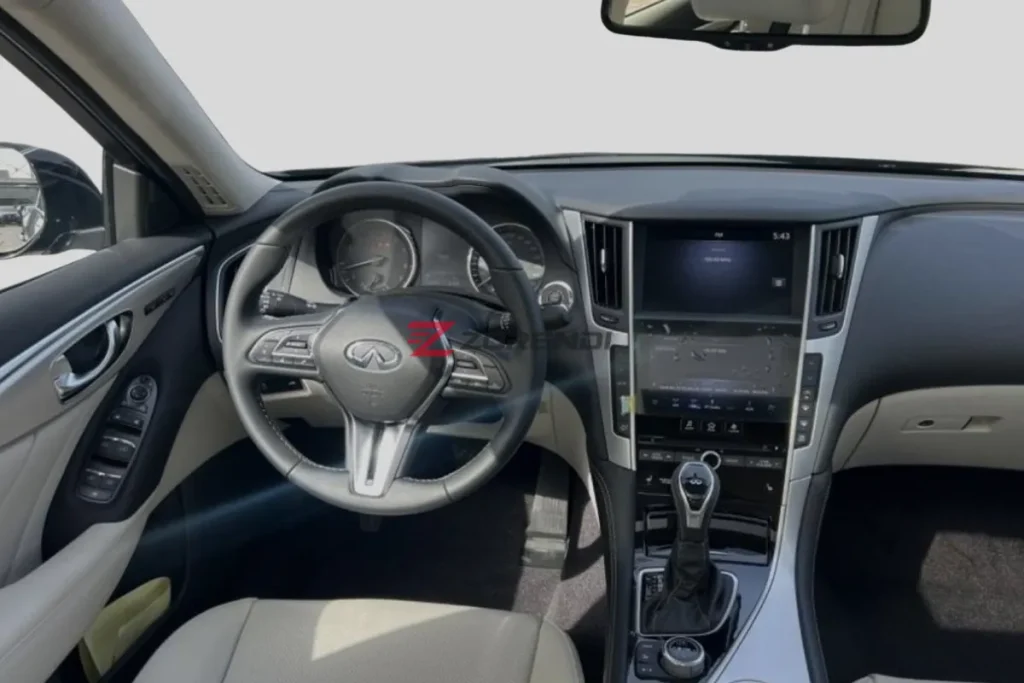 Infiniti Q50 Luxe 2024 0KM