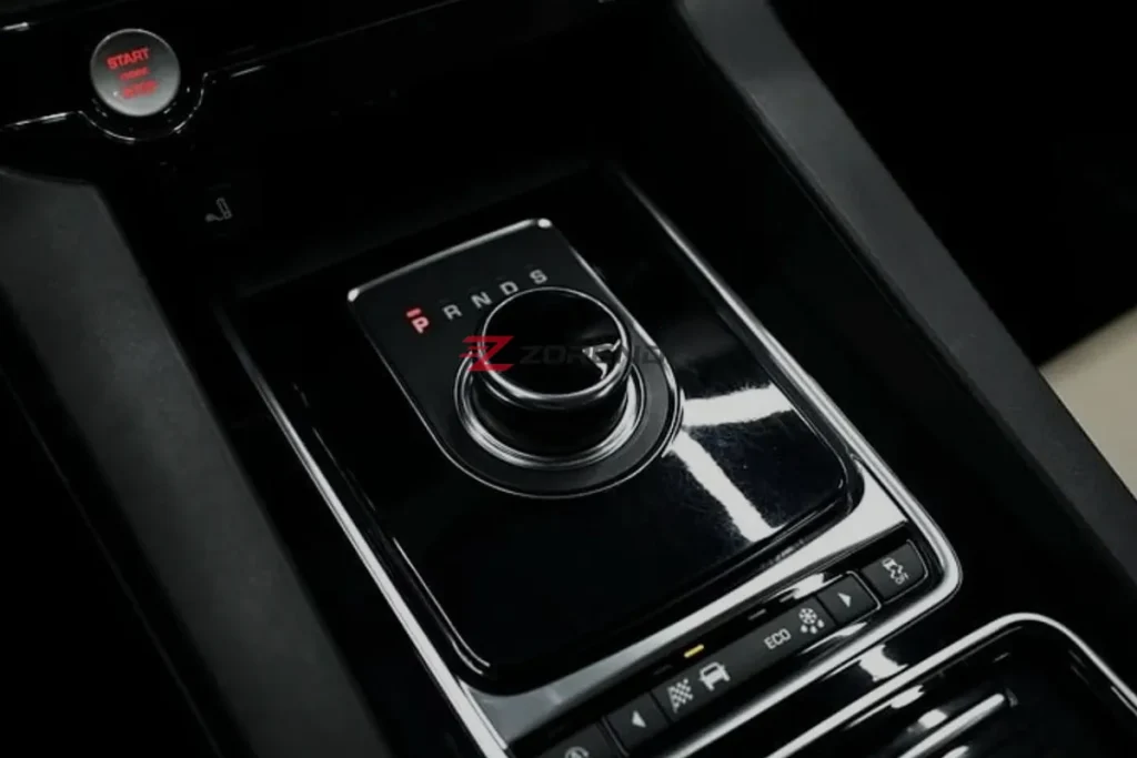 Jaguar F-PACE 2019 Clean Luxury Look 100271KM
