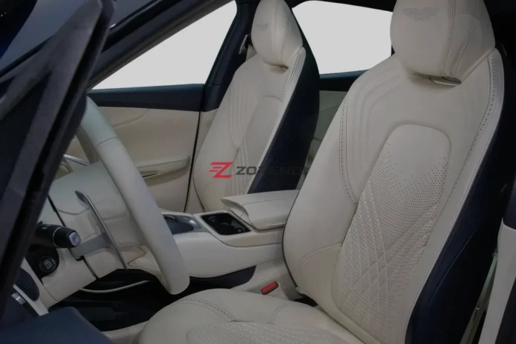 Aston Martin DBX 2021 Luxury SUV 8000KM