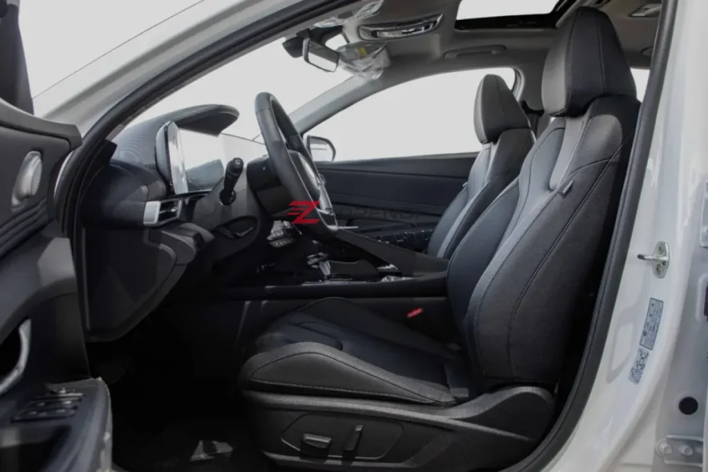 Hyundai Elantra Comfort 2025 0KM