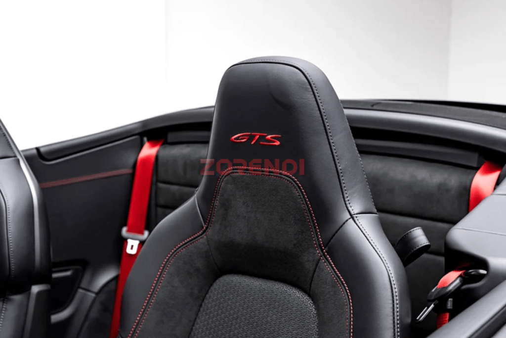 2025 Porsche 911 Carrera GTS Cabriolet 25KM