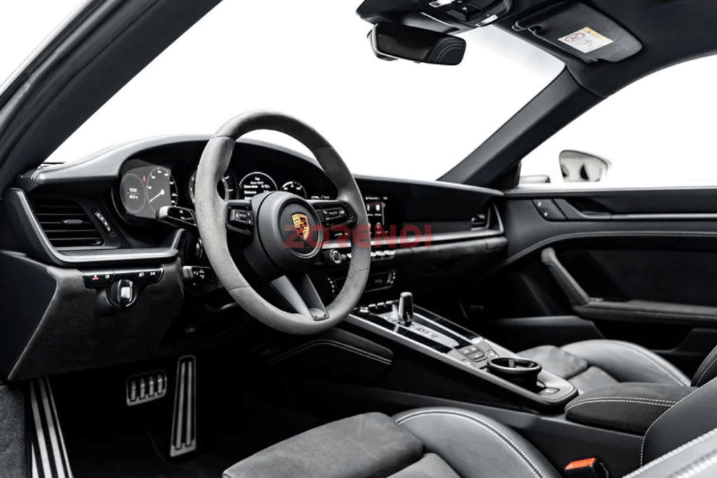 2024 Porsche Carrera 911 4 GTS 13017KM