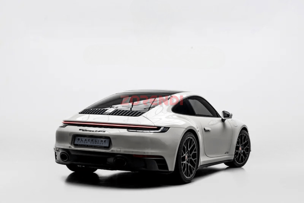 2024 Porsche Carrera 911 4 GTS 13017KM