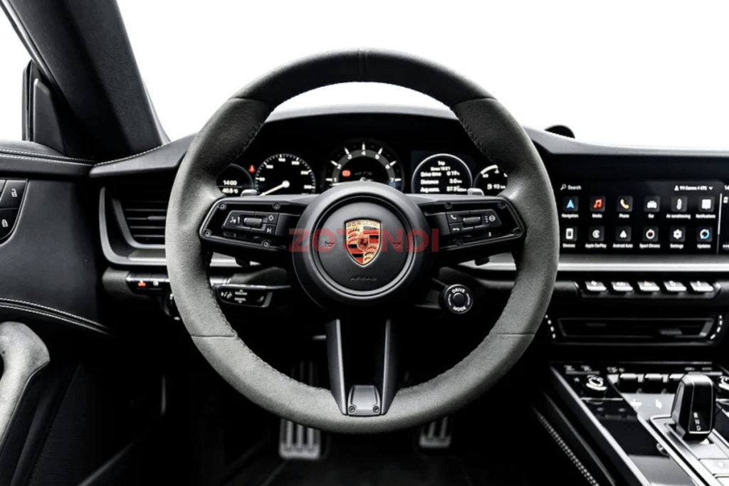 2024 Porsche Carrera 911 4 GTS 13017KM