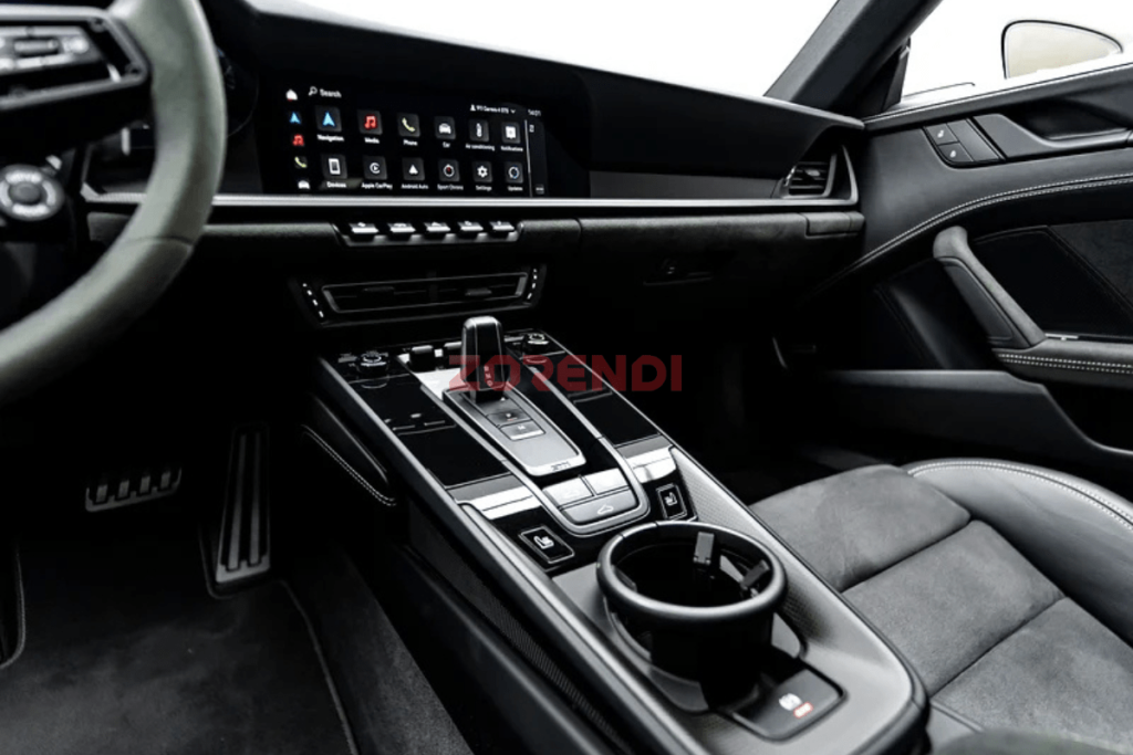 2024 Porsche Carrera 911 4 GTS 13017KM