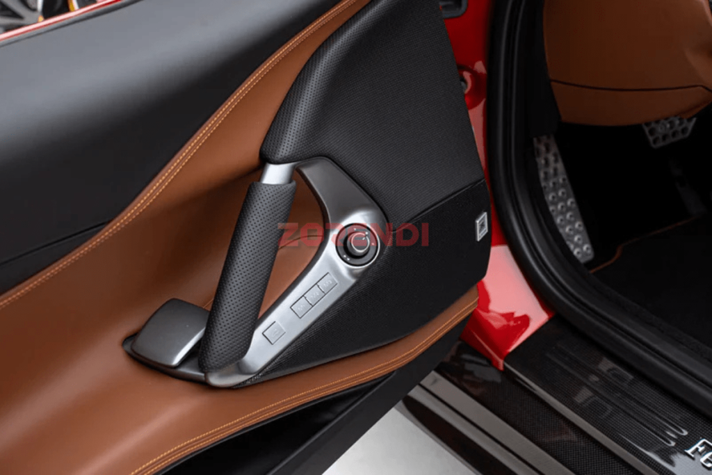 2023 Ferrari 812 GTS 4500KM