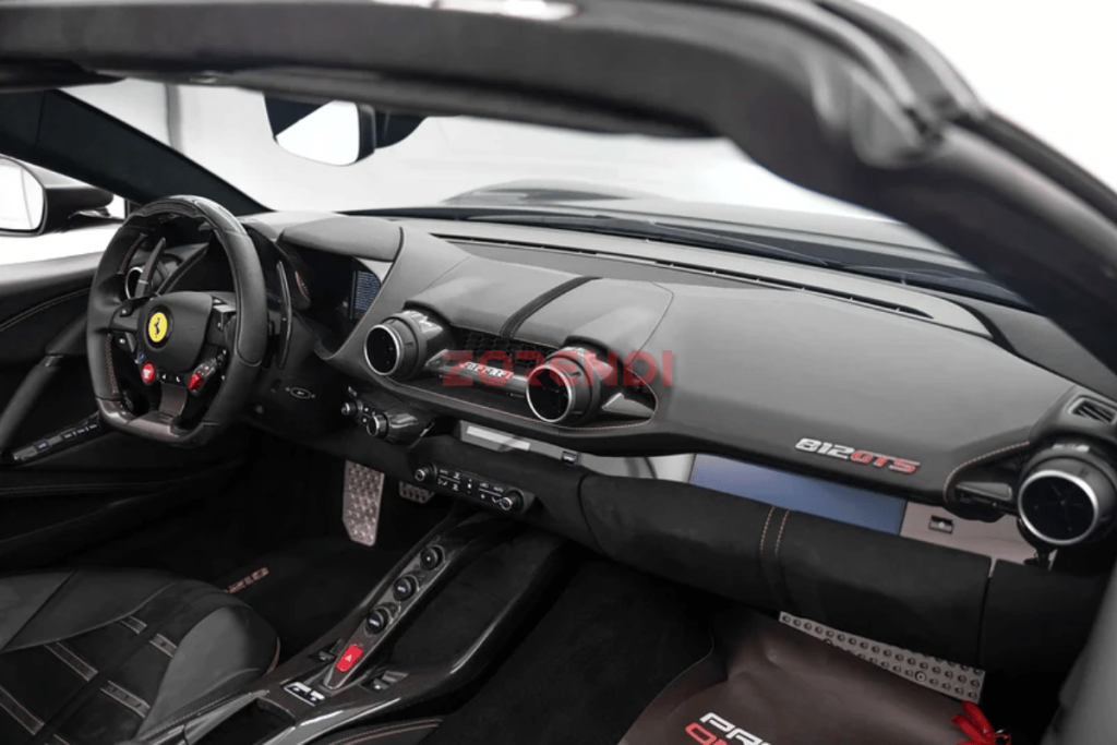 2022 Ferrari 812 GTS Standard 10043Km