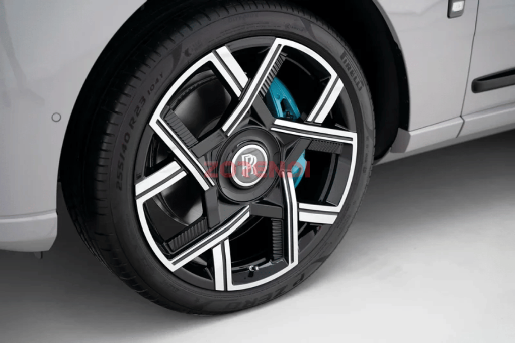 2026 Rolls-Royce Cullinan Black Badge 60Km