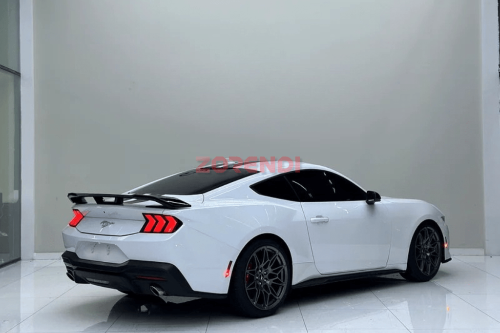 2024 Ford Mustang Ecoboost 35000KM