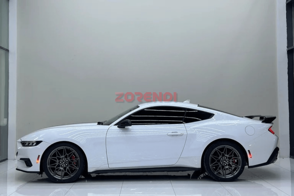 2024 Ford Mustang Ecoboost 35000KM