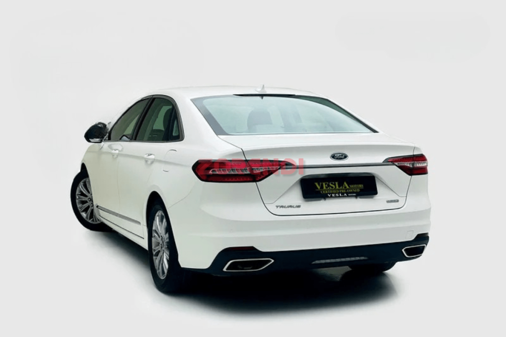 2021 Ford Taurus Trend 233045KM