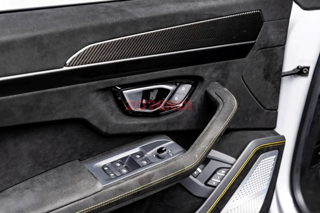 2023 Lamborghini Urus Performante 43614KM