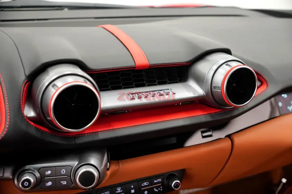 2020 Ferrari 812 Superfast V12 28000KM