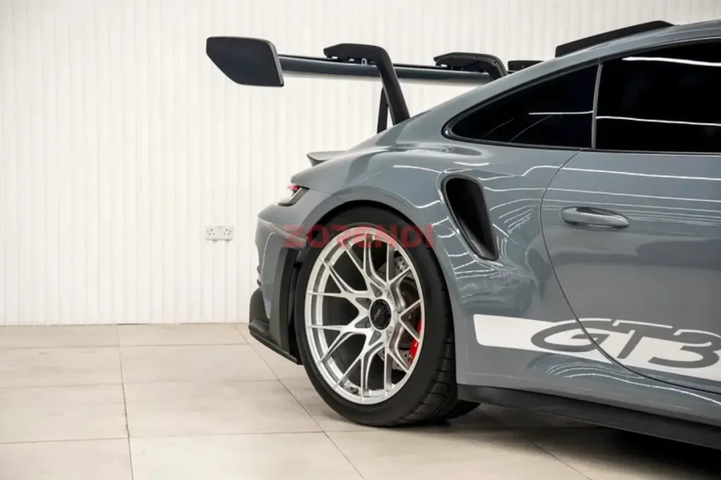 2025 Porsche 911 GT3 RS 2000KM