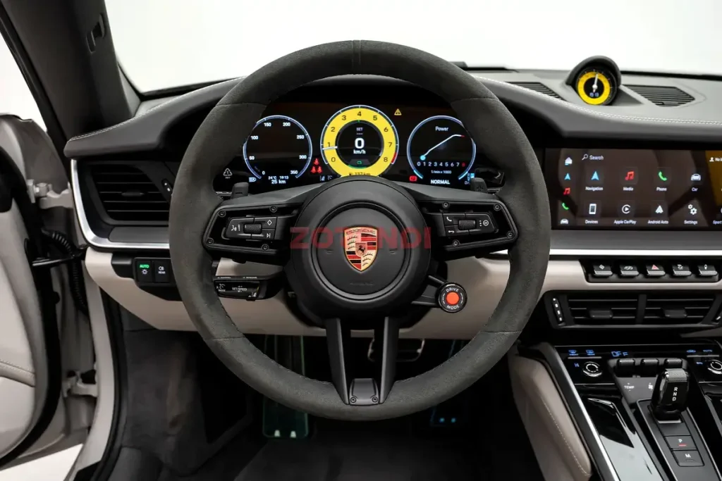 2026 Porsche Carrera 911 GTS 25KM