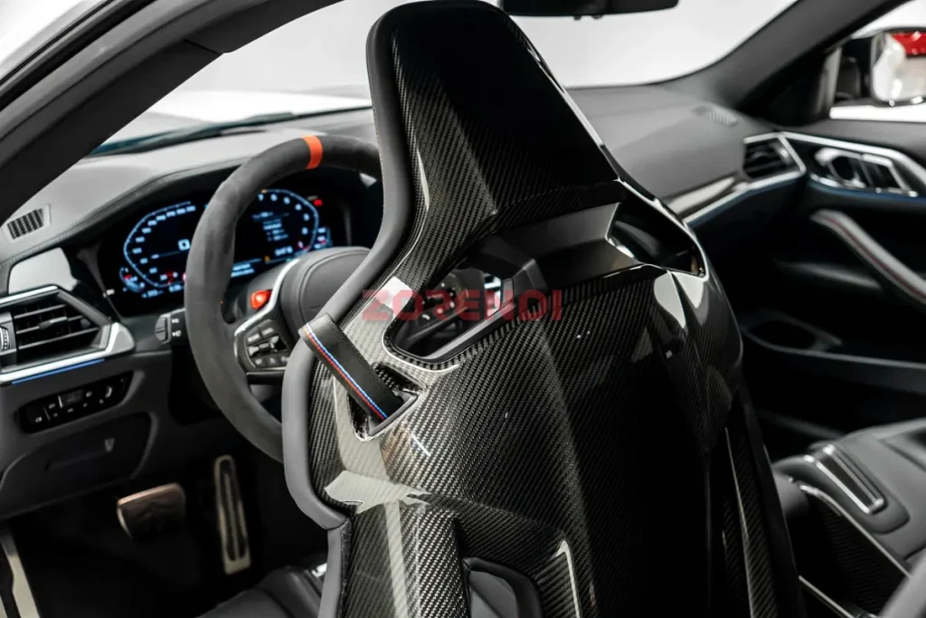 2023 BMW M4 700KM