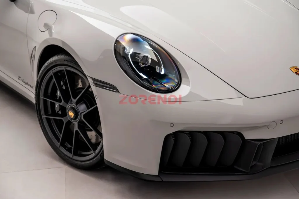 2026 Porsche Carrera - 911 GTS 25KM