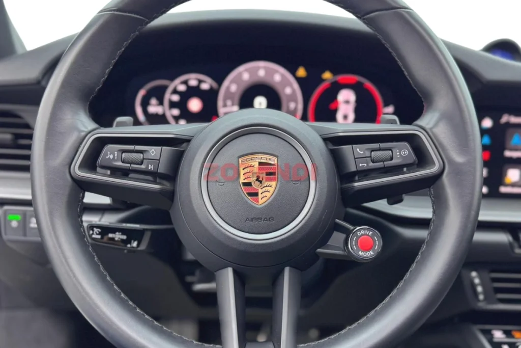 2025 Porsche 911 Carrera 18267KM