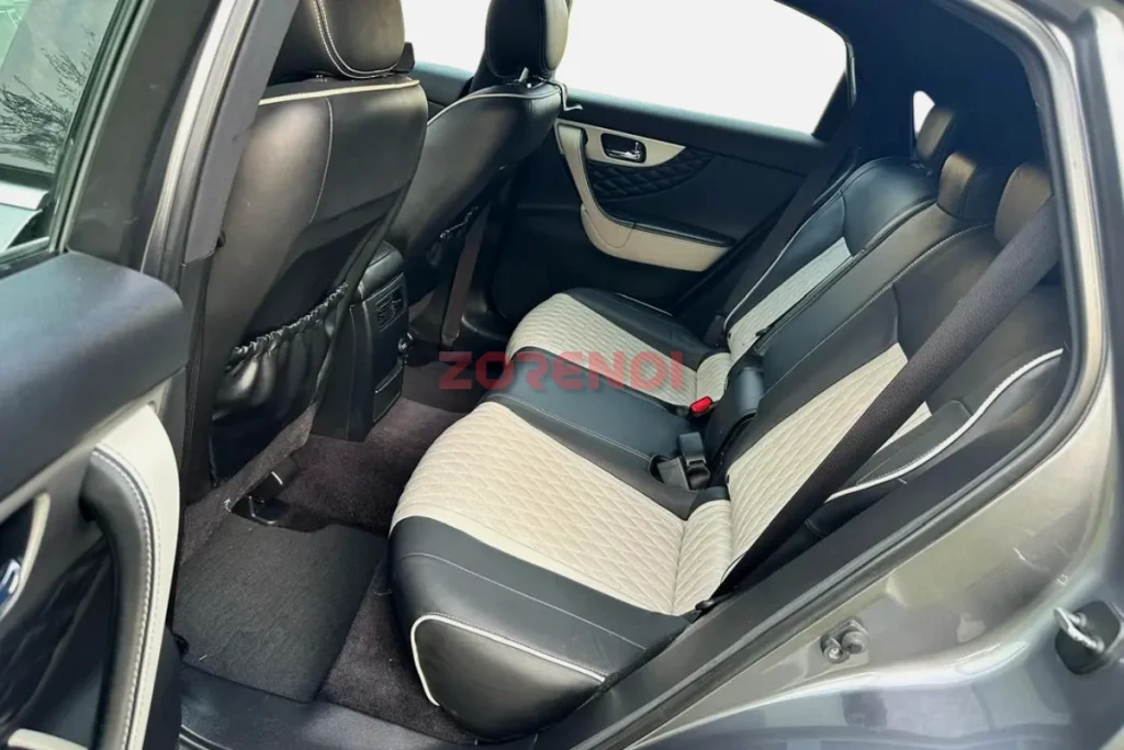 Infiniti QX70 Limited 2018 GCC Specs 161000KM