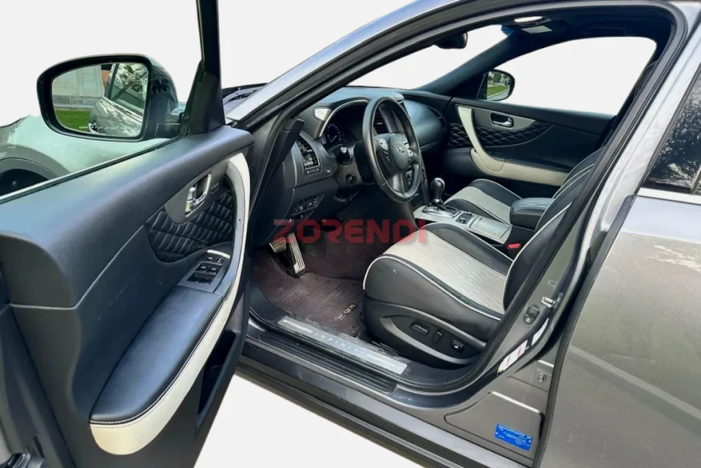 Infiniti QX70 Limited 2018 GCC Specs 161000KM