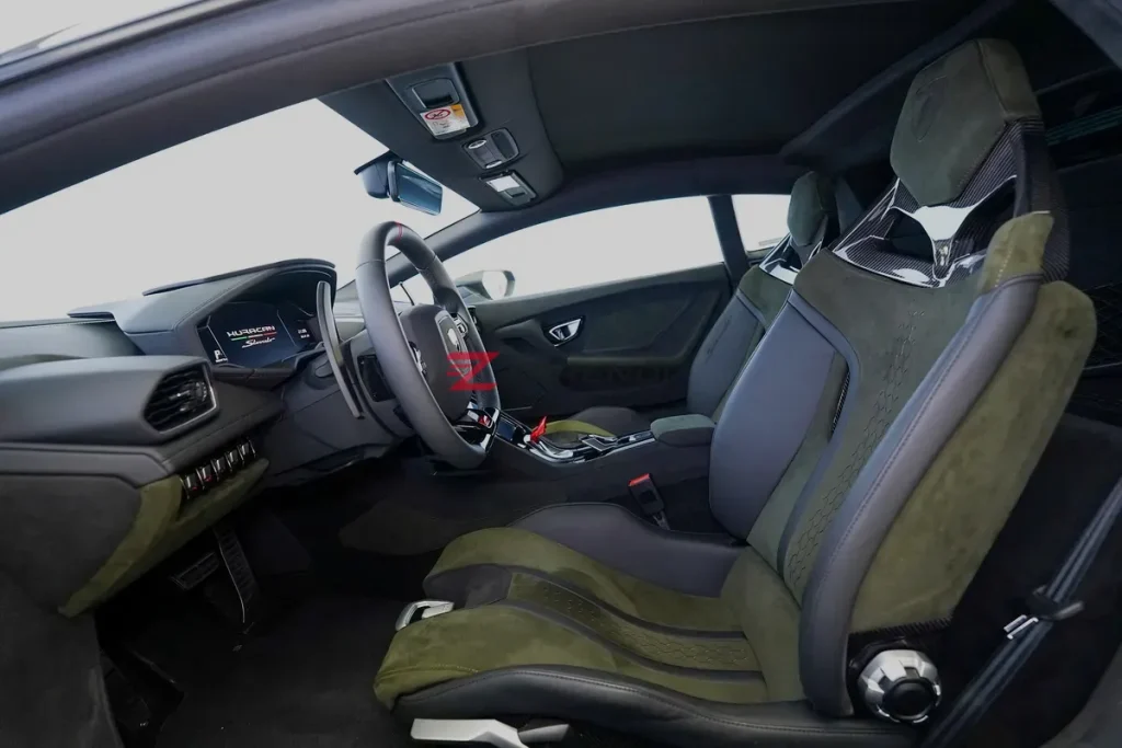 Lamborghini Huracan Sterrato 2023 40KM