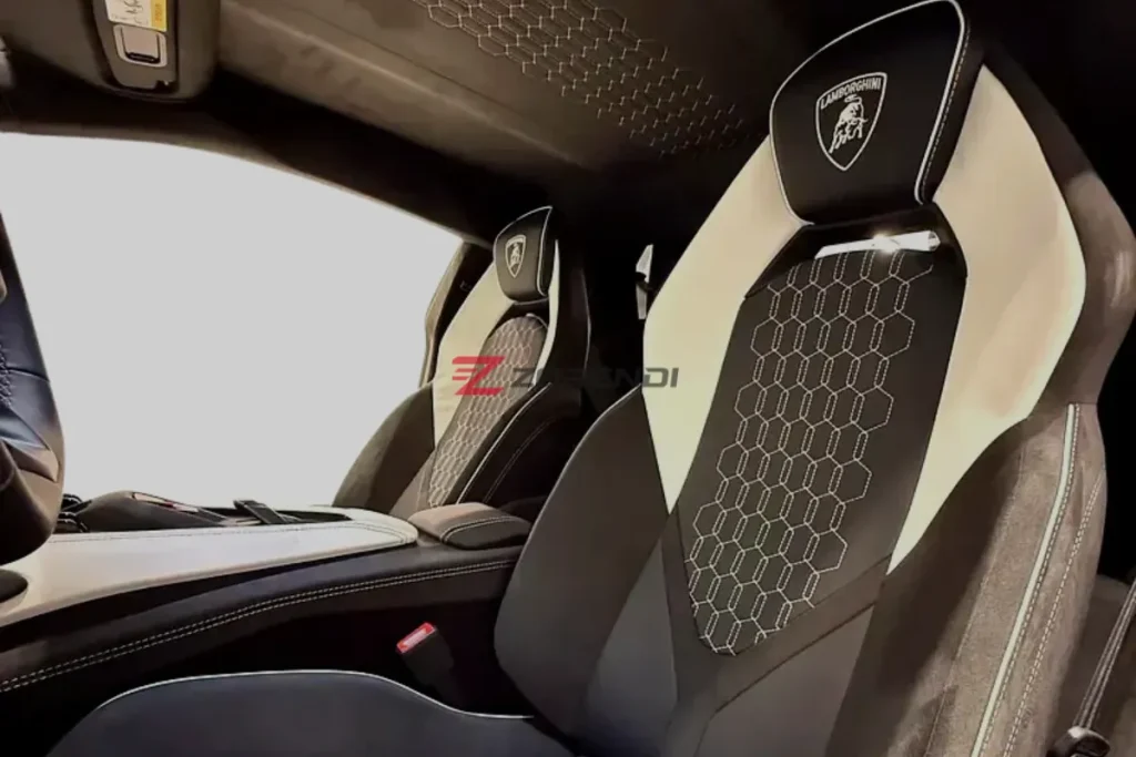 Lamborghini Revuelto 2025 0KM