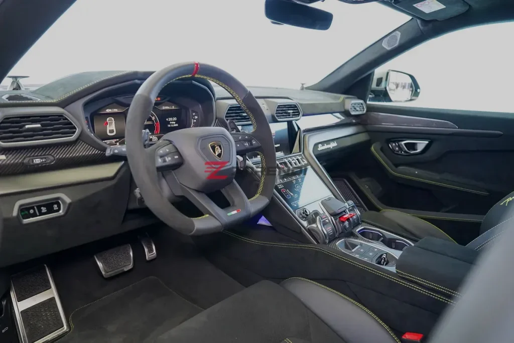 Lamborghini Urus Performante 2024 10KM