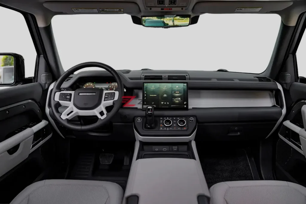 Land Rover Defender 110 HSE 2025 50KM