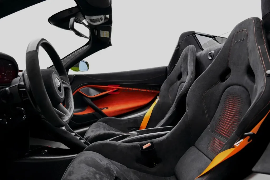McLaren 765LT 2022 0KM