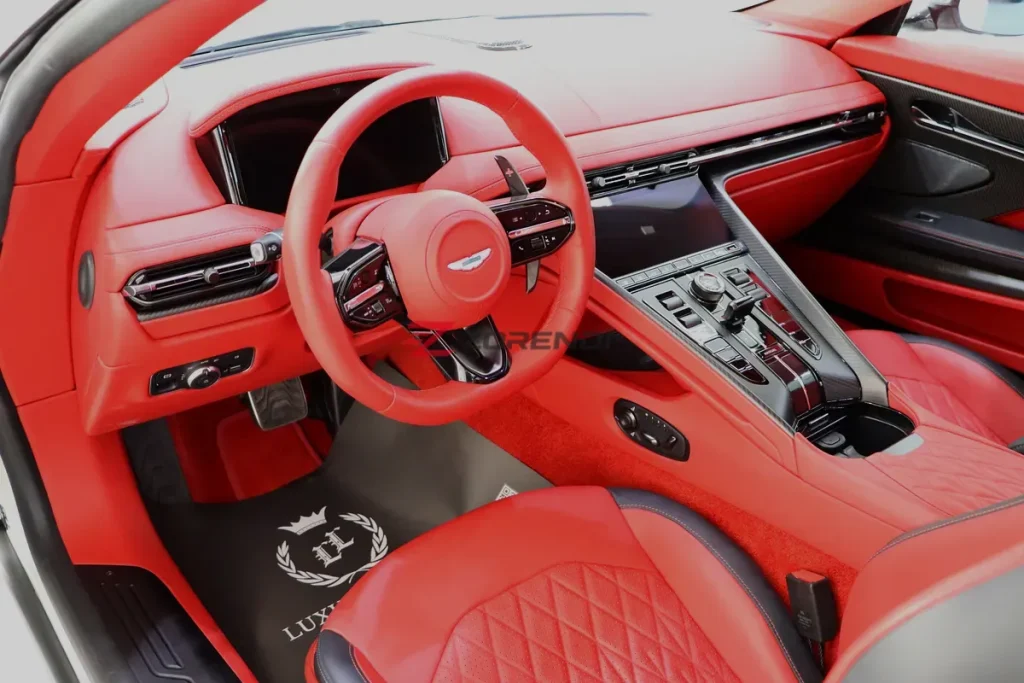 Aston Martin DB12 Coupe 2024 79KM