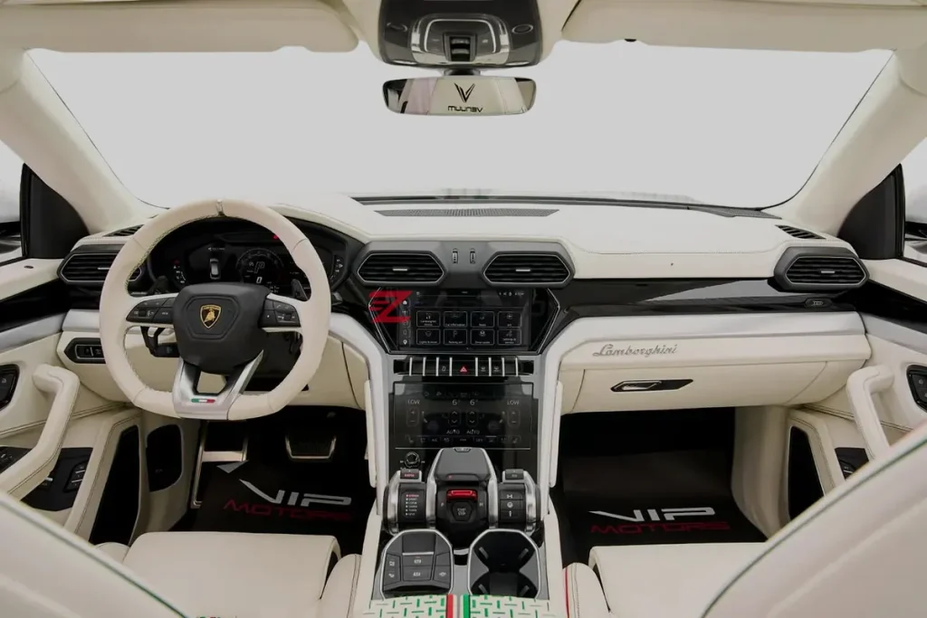 Lamborghini Urus 2024 55KM