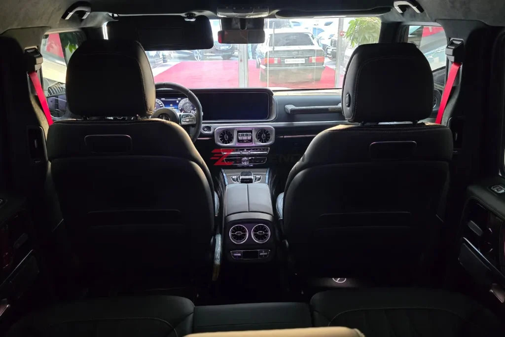 Mercedes-Benz G-Class First Glass Black 2024 4000KM