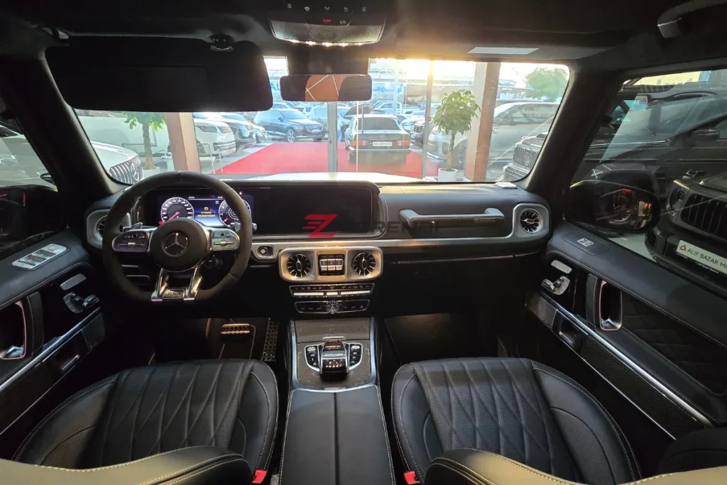 Mercedes-Benz G-Class First Glass Black 2024 4000KM