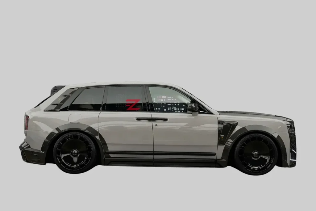 Rolls-Royce Cullinan Black Badge 2026 0KM