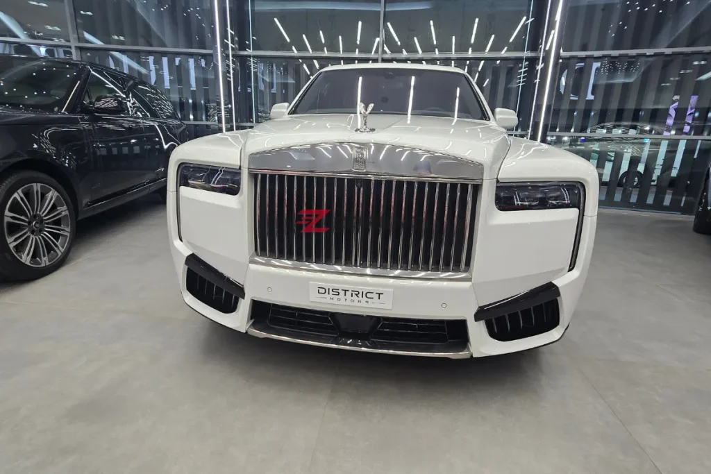 Rolls-Royce Cullinan Silver Badge 2025 2900KM