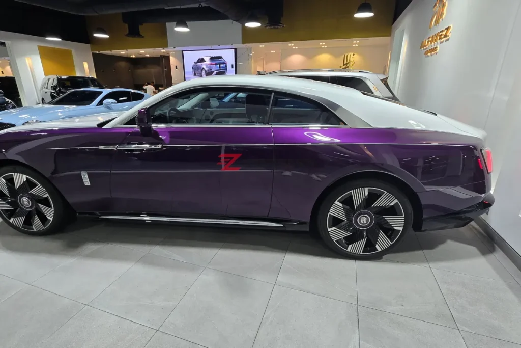 Rolls-Royce Spectre 2025 2700KM