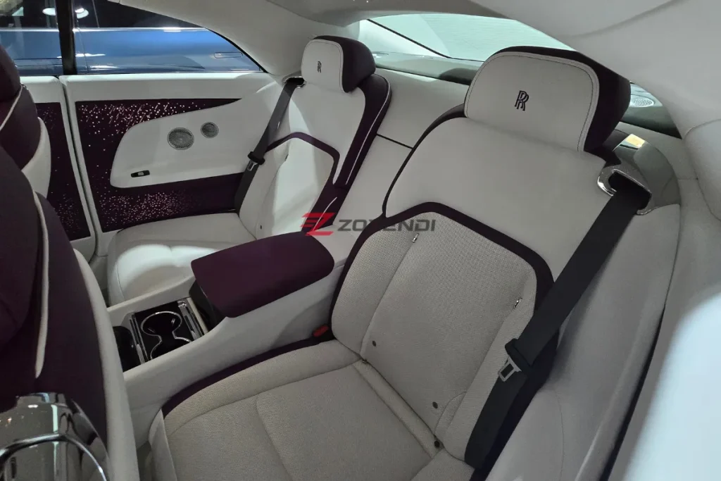 Rolls-Royce Spectre 2025 2700KM