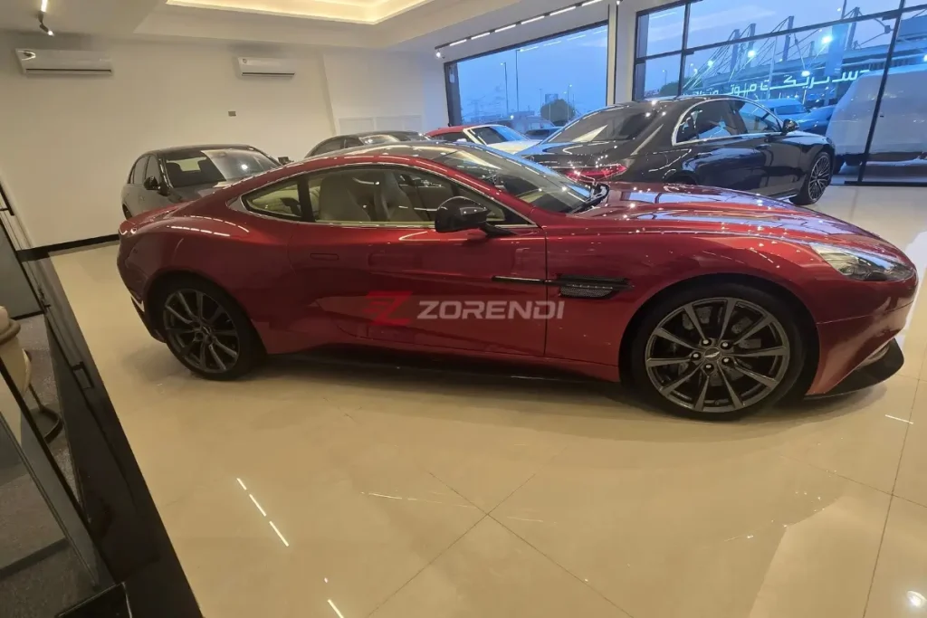 Aston Martin Vanquish 2014 Carbon Black 11000KM