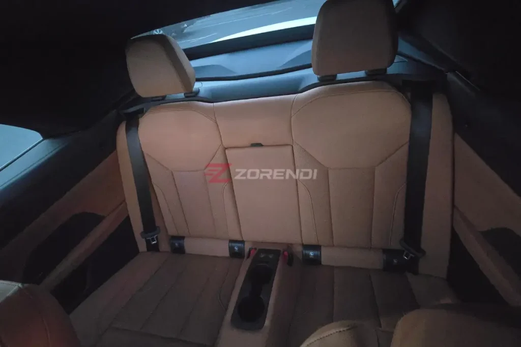 BMW 420i Convertible 2025 2700KM