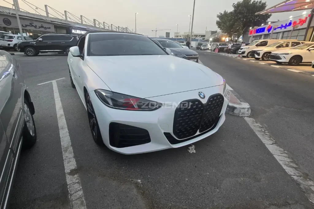 BMW 420i Convertible 2025 2700KM