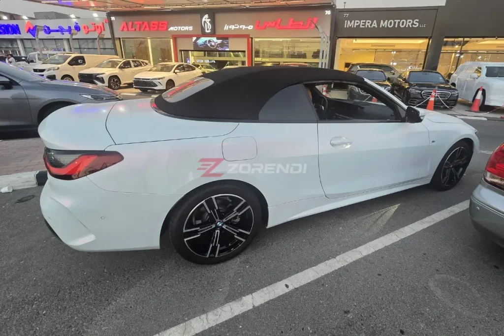 BMW 420i Convertible 2025 2700KM