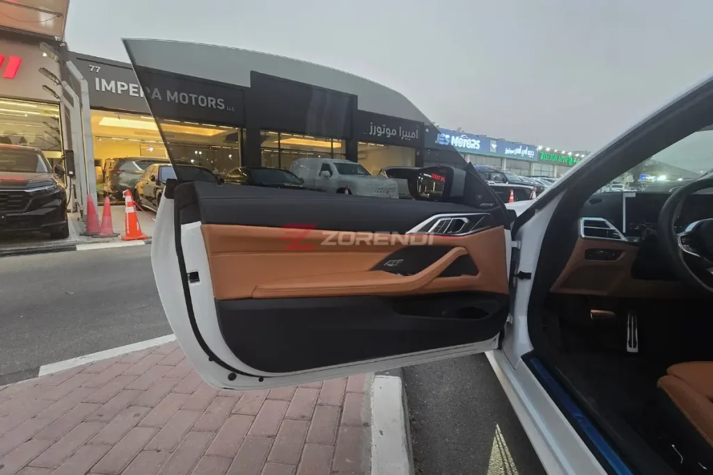 BMW 420i Convertible 2025 2700KM