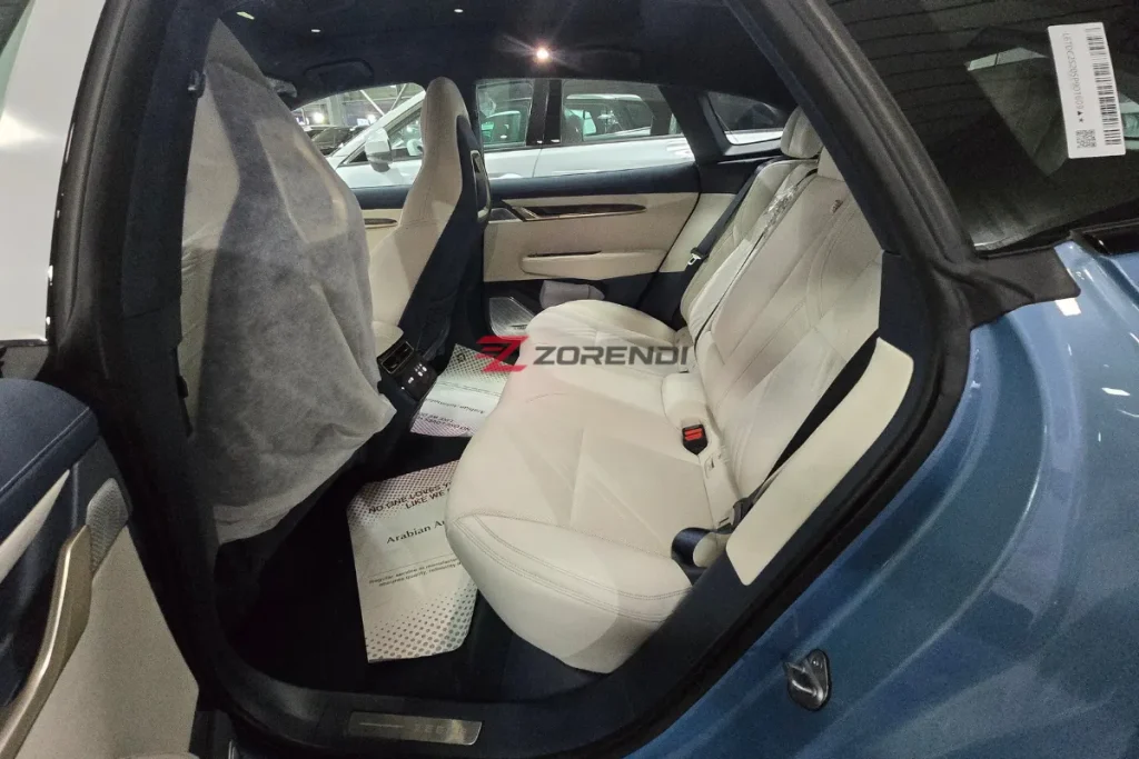 Zeekr 001 2025 10KM