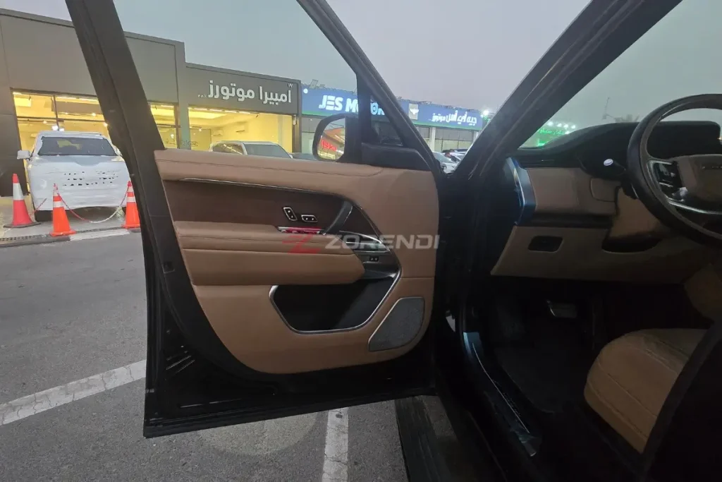 Range Rover 2024 Auto BiographRange Rover 2024 Auto Biograph 34000KM